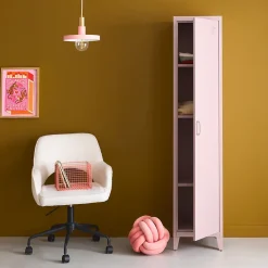 Armoire chambre en acier rose. 4 espaces de rangement. casier