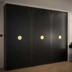 Armoire Manhattan Ryfel 1 a portes battantes H. 236,7 x L. 300 x P. 47, 6 portes