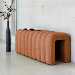 Banc. bout de lit blanc contemporain en tissu orange