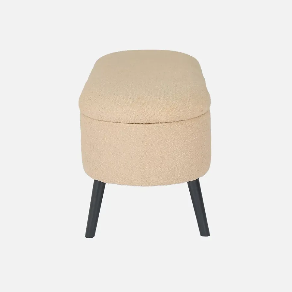 Banc coffre. bout de lit avec revêtement bouclette texturée. beige. pieds en bois noir. L 112 x 44 x 50cm