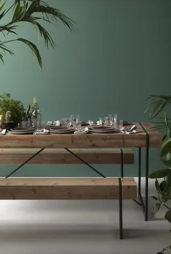 Banc en bois avec pieds en métal