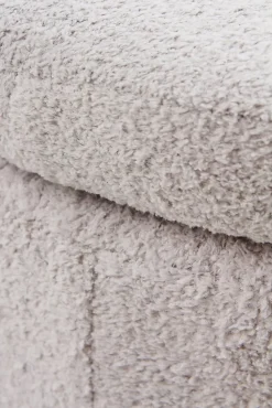 Banquette coffre avec structure et pieds tapissés en boucle gris clair