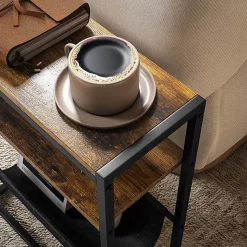 Bout de canapé table d'appoint design industriel - étagère, porte-revues - acier noir effet bois