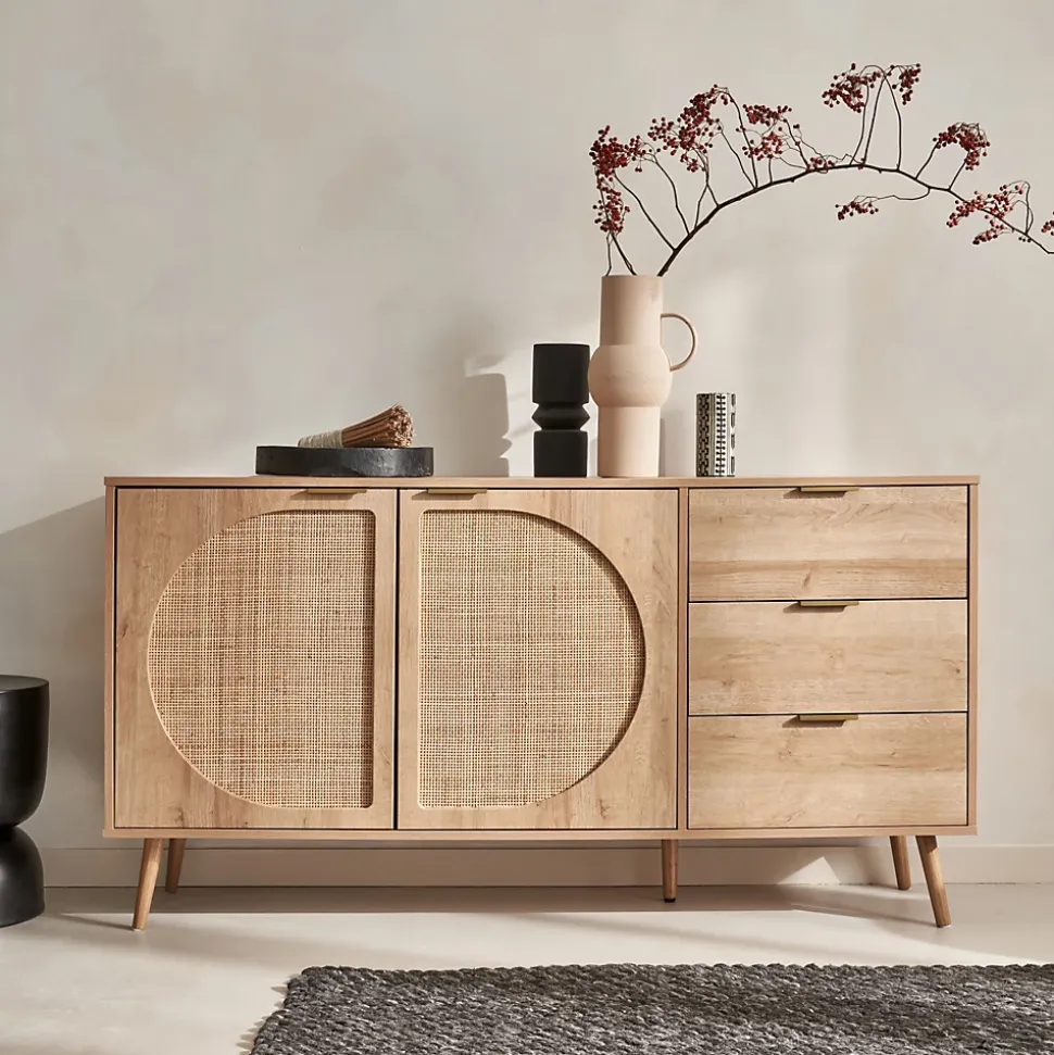Buffet de rangement. Eva. décor bois et cannage arrondi. 2 portes 3 tiroirs. buffet bas. L 150 x l 39 x H 79cm