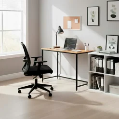 Bureau moderne pour jeunes, beige et noir