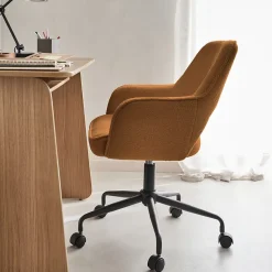 Chaise de bureau à roulettes bouclettes ocre. Jim. L 60 x P 62 x H 89 / 99cm.