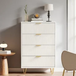 Commode 4 tiroirs blanche avec façade à motif ondulé, poignées dorées et pieds en métal, style moderne, grand espace de rangement