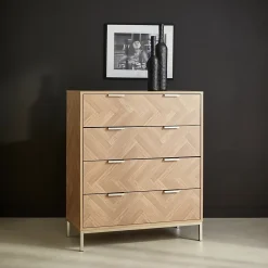 Commode Budapest. quatre tiroirs. décor chevrons L 80 x l 40 x H 95cm