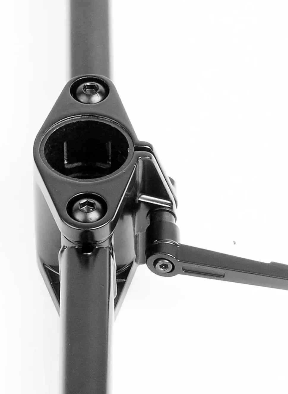 DM25P2 Bras double articulation pour écrans Support d'écran sans potence Equivalent au support d'écrans DM252 VESA 75 100 Duronic