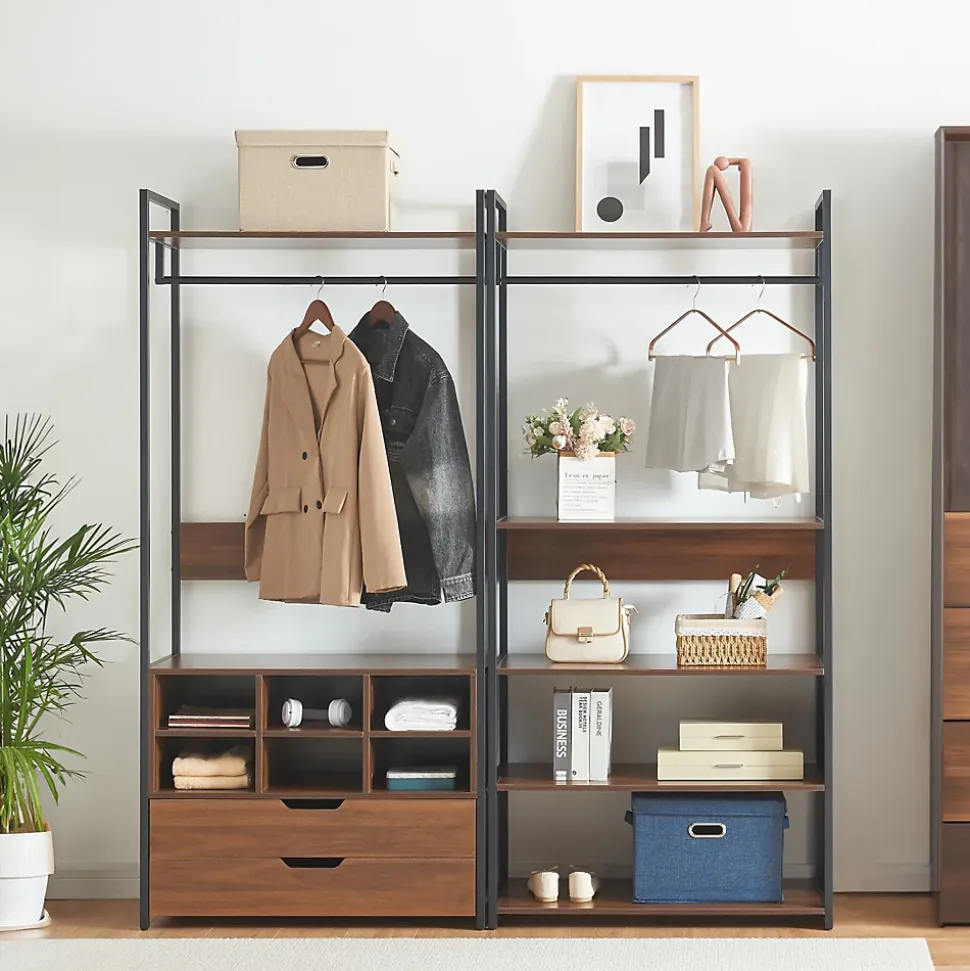 Ensemble de 2 portants à vêtements Larem 2 tiroirs 6 compartiments noir effet noyer en.casa