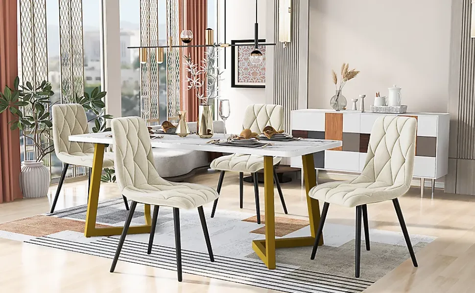 Ensemble table et chaises 117x68x75 cm avec 4 chaises rectangulaire plateau MDF effet marbre pieds métal doré
