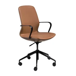 Fauteuil de bureau pivotant en similicuir marron