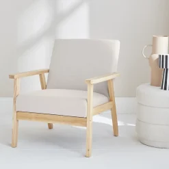 Fauteuil scandinave en bois et tissu crème. Isak. L 64 x P 69.5 x H 73cm
