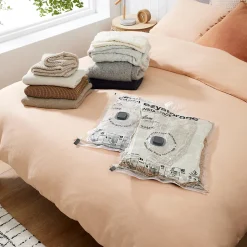 Housse de rangement sous vide taille M Ezy Storage Instaspace vendue par 2