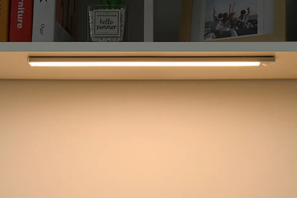 Lot de 2 Barre LED Ultra slim à détection de mouvement 190 lumen 60 cm