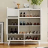 Meuble à chaussures 90 cm avec étagères réglables et pieds en bois massif, design moderne blanc sans poignées