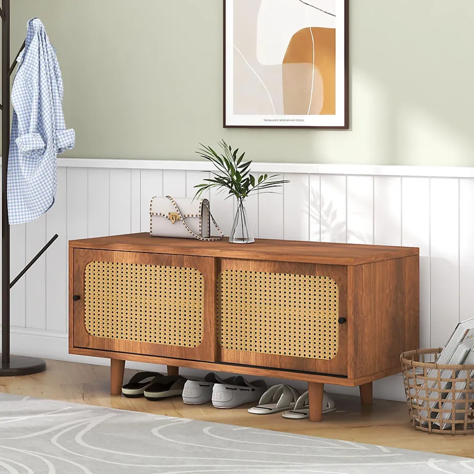 Meuble à chaussures 104 cm avec 2 portes en rotin synthétique, étagères réglables, finition noyer