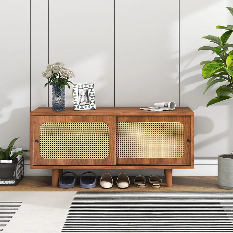 Meuble à chaussures 104 cm avec 2 portes en rotin synthétique, étagères réglables, finition noyer
