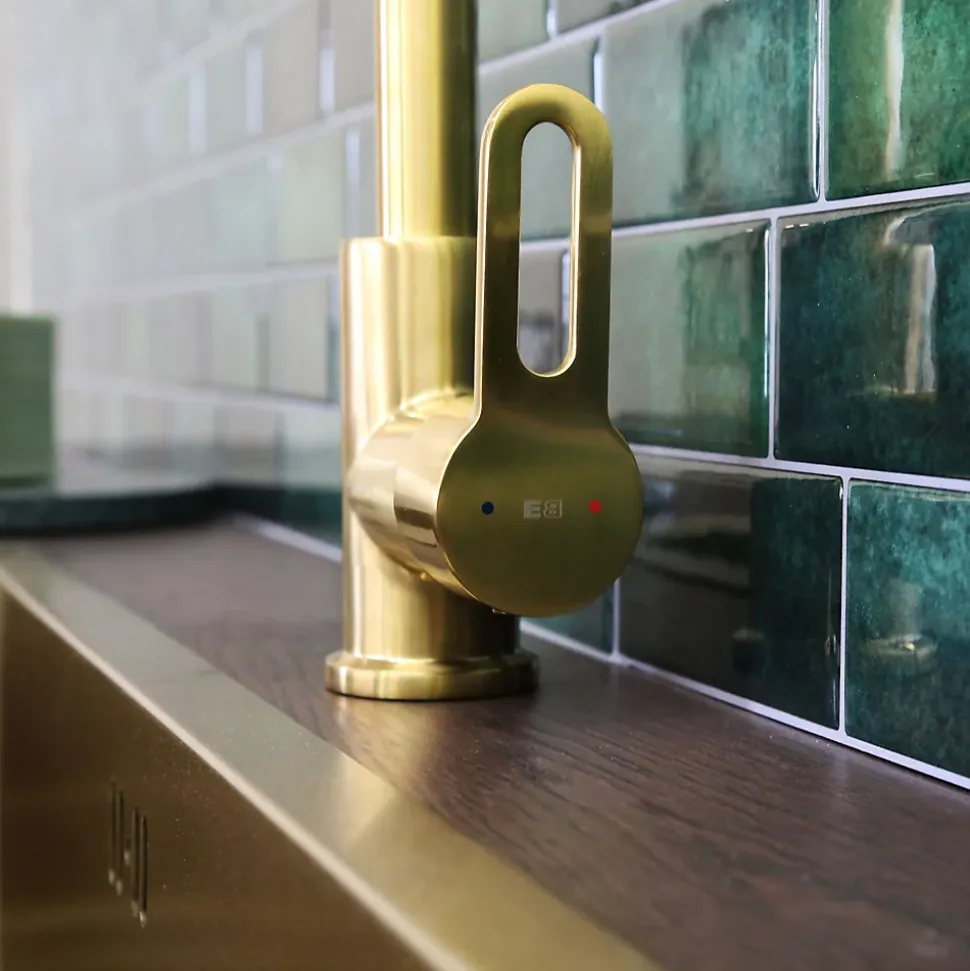 Mitigeur de cuisine doré Essebagno Baltic