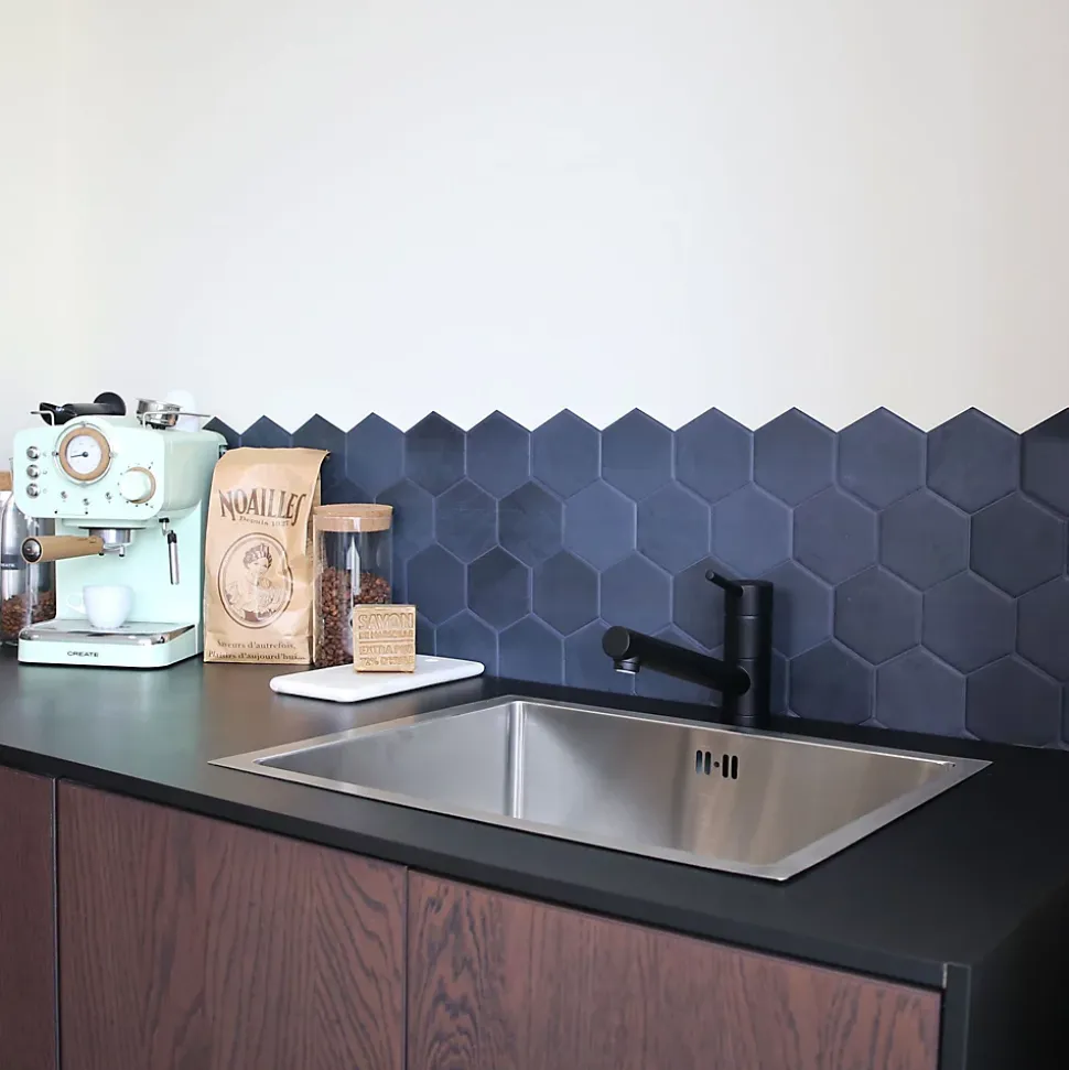 Mitigeur de cuisine noir Essebagno Tubic