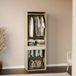 Module dressing avec penderie et porte-pantalons. naturel. panneaux stratifiés