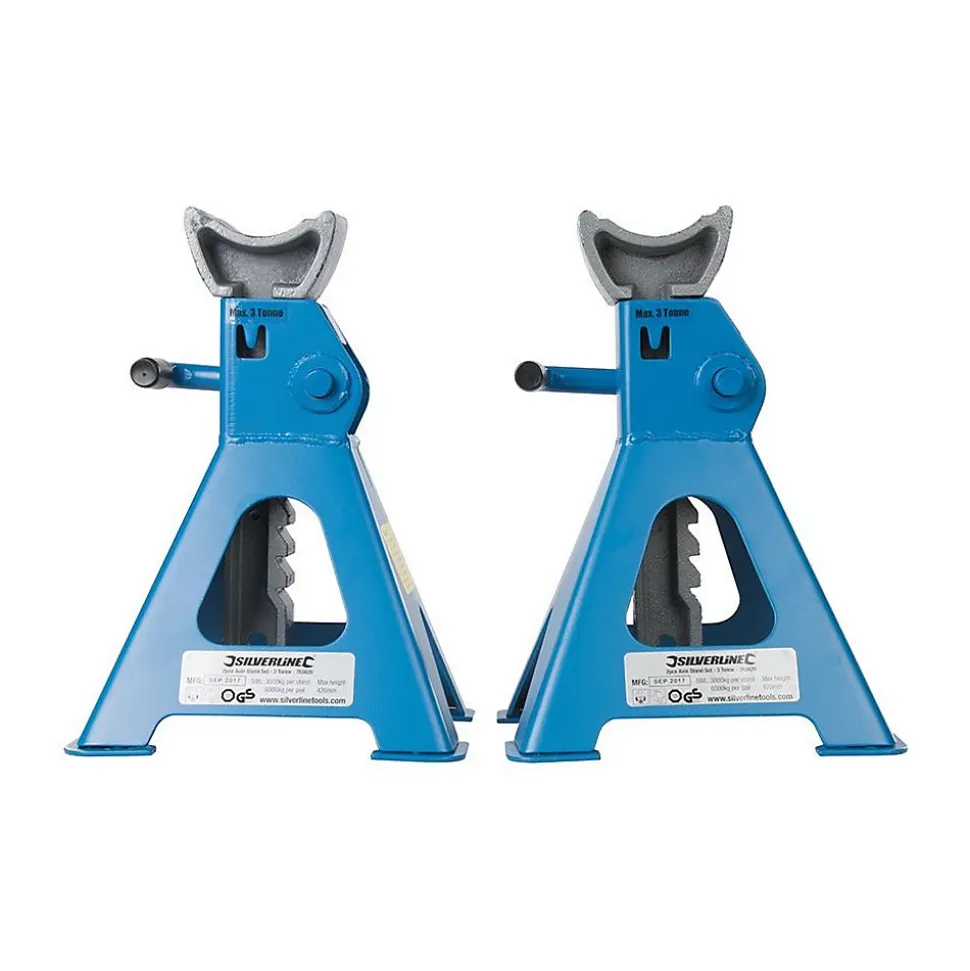 Paire de chandelles à crémaillère SILVERLINE, capacité 3 tonnes, hauteur réglable de 295 à 420 mm.