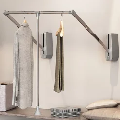 Penderie rabattable murale pour armoire Hang