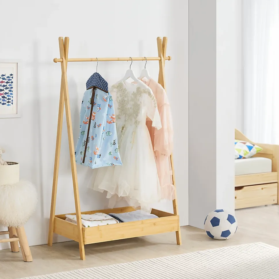 Portant à vêtements Sola pour enfant bambou en.casa