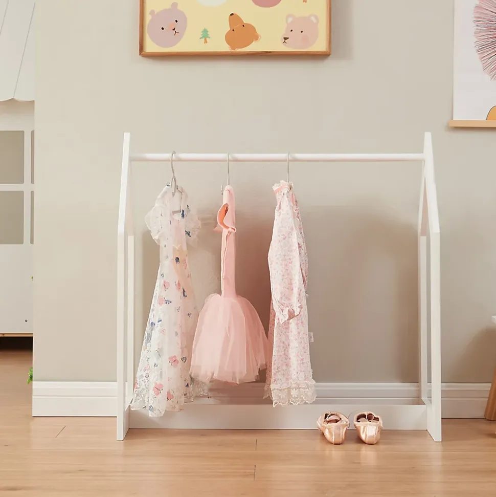 Portant à vêtements Værloese de forme cabane pour enfant 78 x 75 x 35 cm blanc en.casa