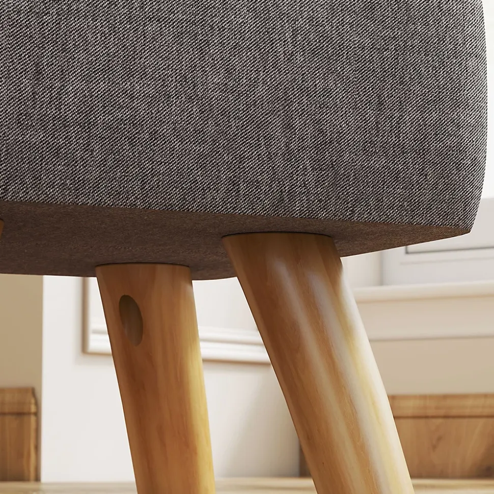 Pouf repose-pieds style nordique piètement bois incliné tissu assise effet capitonné gris