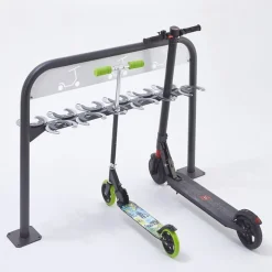 Range trottinettes sur pieds, 12 places