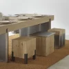 Tabouret en épicéa avec base laquée en couleur métallique