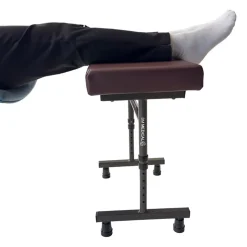 Tabouret repose jambes Bm Médical RP-10-M - rembourrage du repose-jambes réalisé dans un matériel ignifuge - facile à nettoyer
