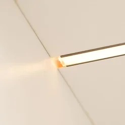 Vitrine d'angle 62x35x160 cm - Avec éclairage LED - 2 portes en verre trempé - Design d'angle - MDF+verre - Blanc